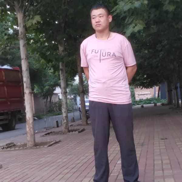 35岁岁河北单身帅哥 - 石河子吉缘网
