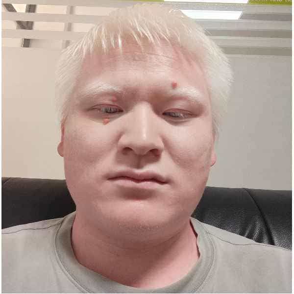 30岁岁安徽单身帅哥 - 石河子吉缘网