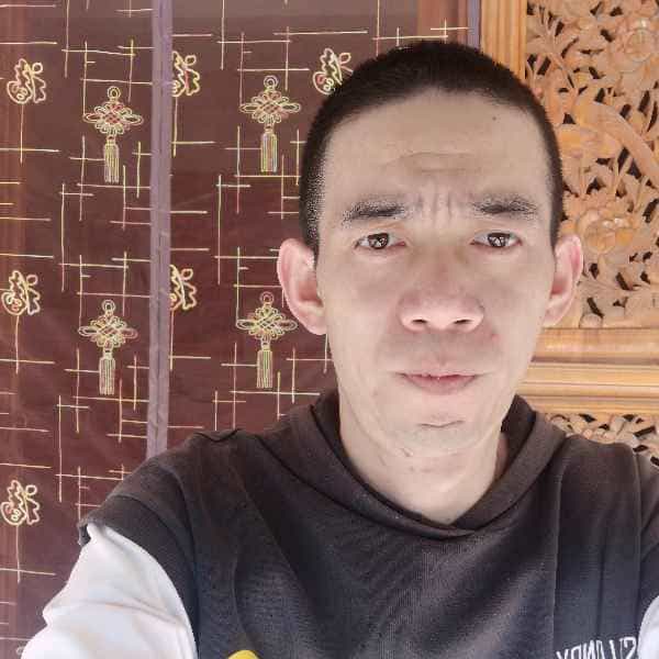 37岁岁云南单身帅哥 - 石河子吉缘网