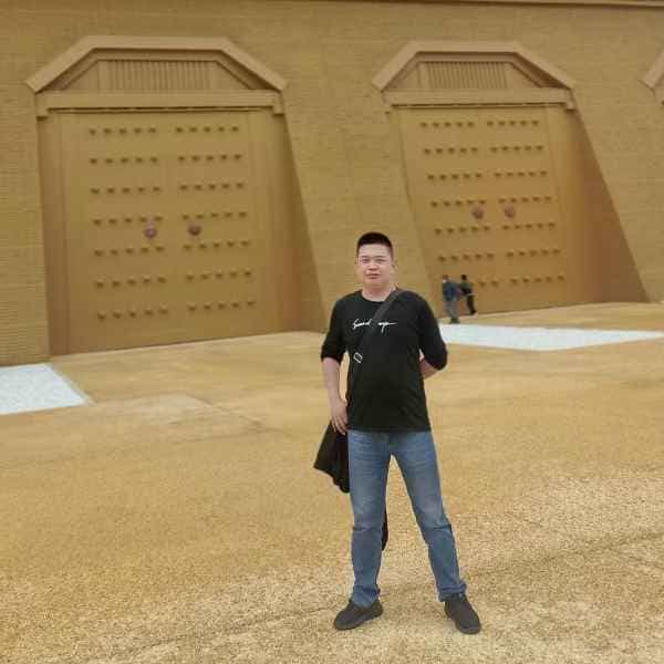 35岁岁甘肃单身帅哥 - 石河子吉缘网