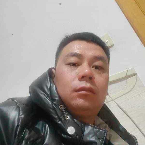 35岁岁河北单身帅哥 - 石河子吉缘网