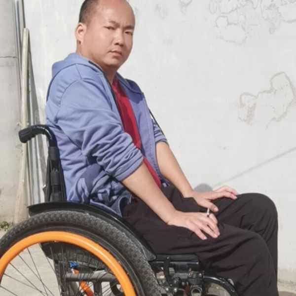 37岁岁陕西单身帅哥 - 石河子吉缘网