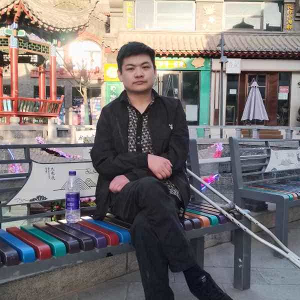 35岁岁甘肃单身帅哥 - 石河子吉缘网