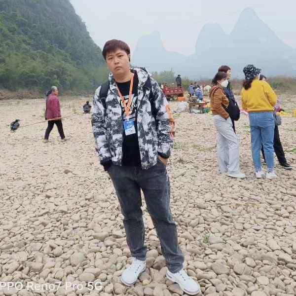 35岁岁浙江单身帅哥 - 石河子吉缘网
