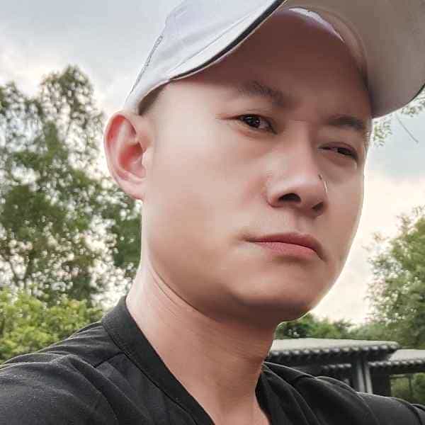41岁岁湖南单身帅哥 - 石河子吉缘网