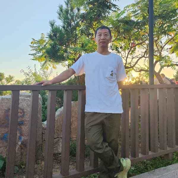 47岁岁辽宁单身帅哥 - 石河子吉缘网