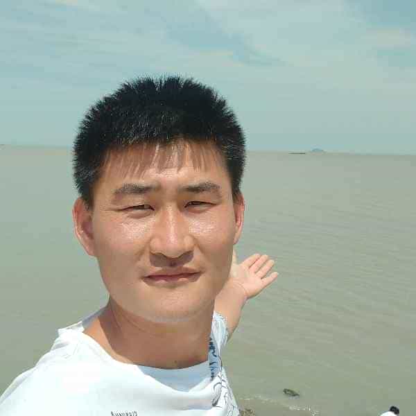 32岁岁山东单身帅哥 - 石河子吉缘网