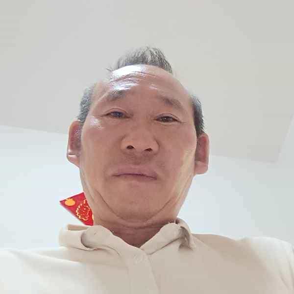 56岁岁云南单身帅哥 - 石河子吉缘网