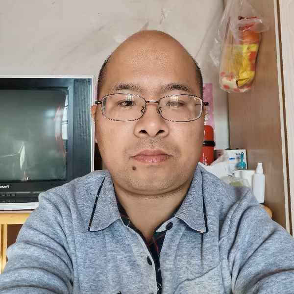 37岁岁山东单身帅哥 - 石河子吉缘网