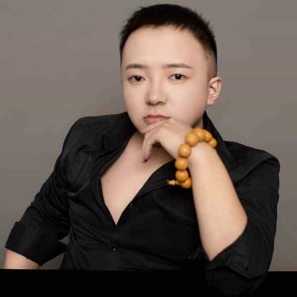 32岁岁山东单身帅哥 - 石河子吉缘网