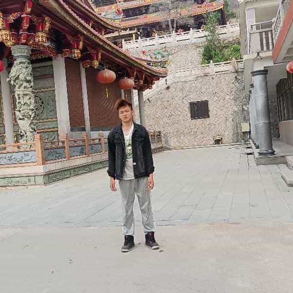 28岁岁江西单身帅哥 - 石河子吉缘网