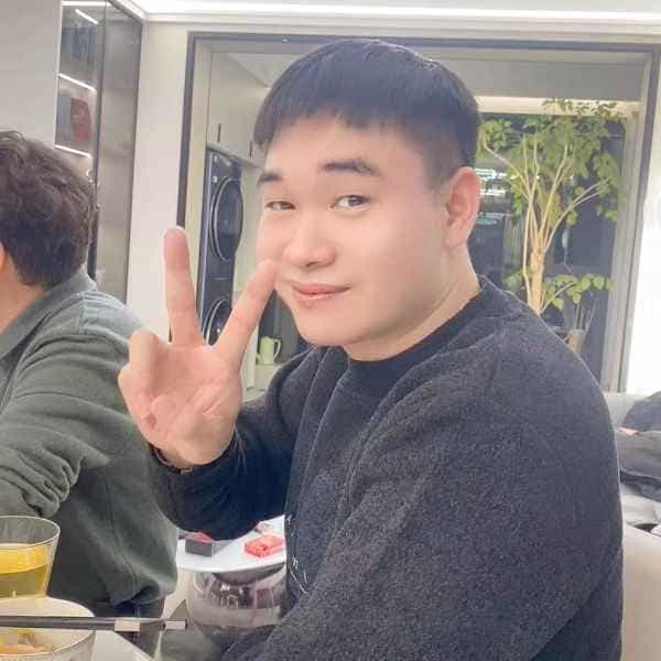 32岁岁浙江单身帅哥 - 石河子吉缘网