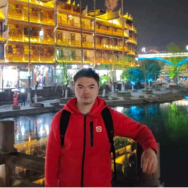 39岁岁广东单身帅哥 - 石河子吉缘网