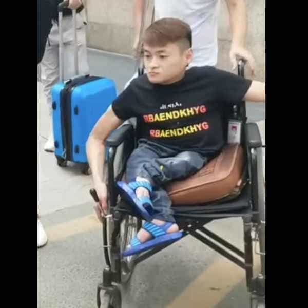 31岁岁广西单身帅哥 - 石河子吉缘网