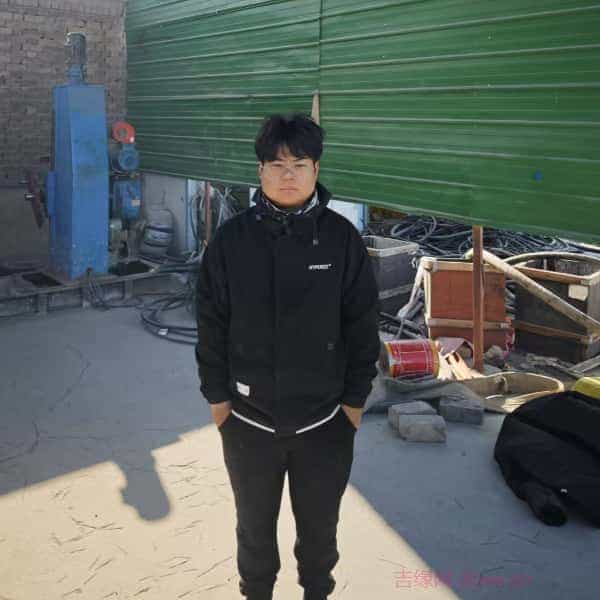 33岁岁河北单身帅哥 - 石河子吉缘网