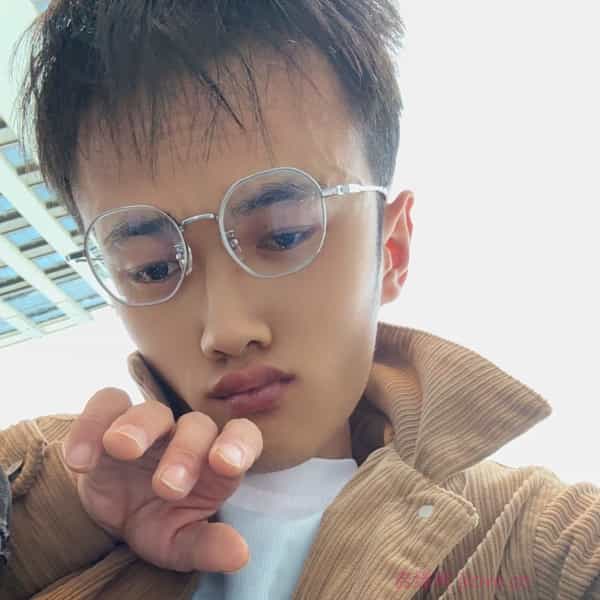 31岁岁贵州单身帅哥 - 石河子吉缘网